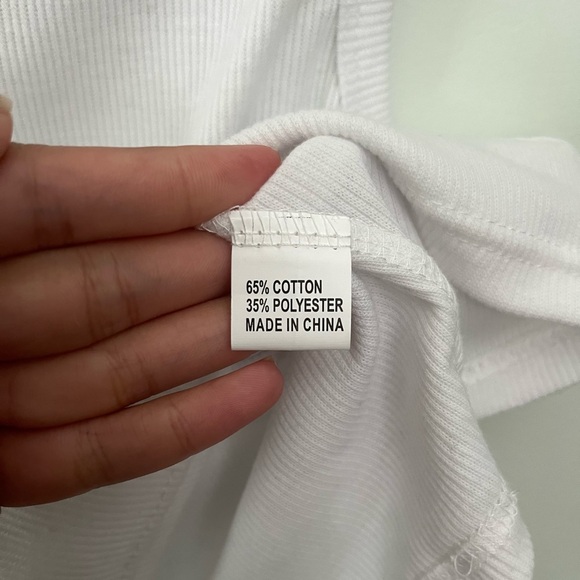 NWOT Casual Basic Sleeveless High Neck Rib Knit Crop Tank Top - Picture 4 of 4